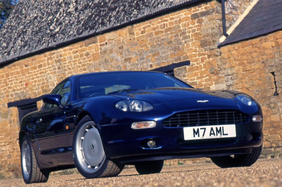 Aston Martin DB7 1994 года  (фото 3 из 19)